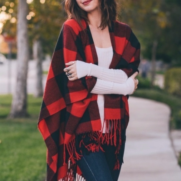 JOSIE Tassel Shawl - RED     - Picture 2 of 6